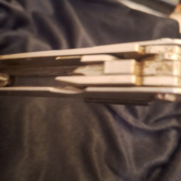 Gerber Multiplier MP600 Multi-Tool Silver Needle Nose Pliers - Picture 4 of 7